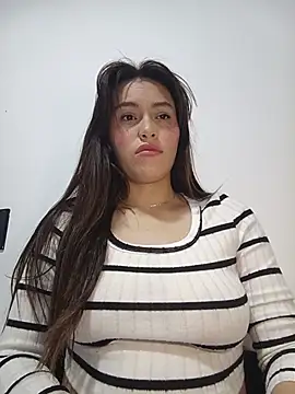 Snapshot of eriika_deep_ chatting on 07/04/26, 04:52 eriika deep online show from 07/04/26, 04:52