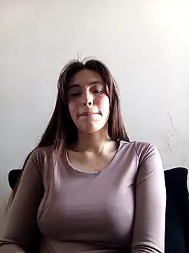 eriika deep  online show from 12/18/25, 03:27