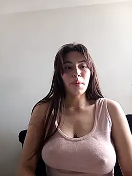 eriika deep  online show from 11/26/25, 09:15