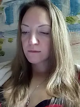 KattyLuuu online show from 12/14/25, 09:26