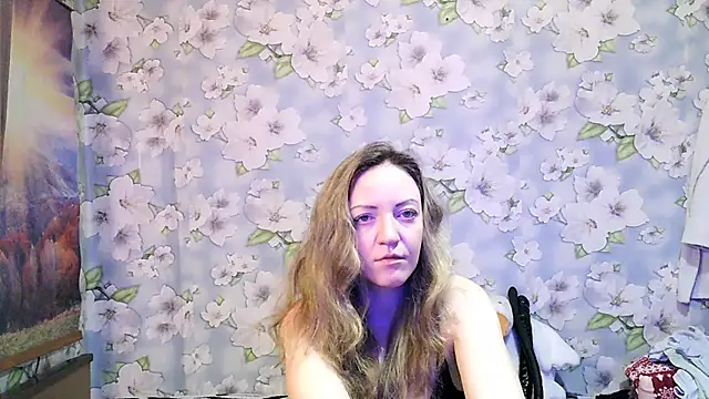 KattyLuuu online show from 11/14/25, 08:56