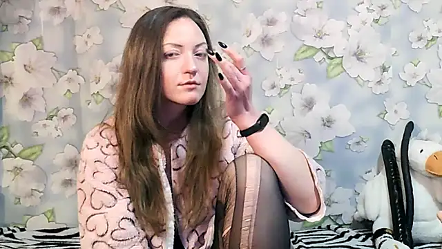Snapshot of KattyLuuu chatting on 02/14/25, 11:31 KattyLuuu online show from 02/14/25, 11:31