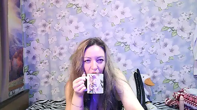 KattyLuuu online show from 10/31/25, 09:00