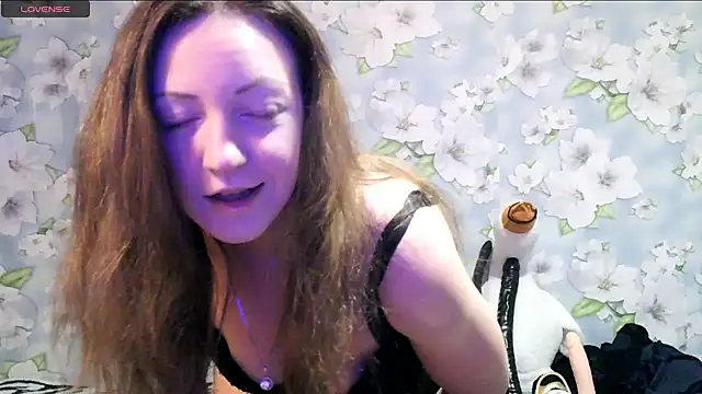 Snapshot of KattyLuuu chatting on 02/09/25, 08:56 KattyLuuu online show from 02/09/25, 08:56