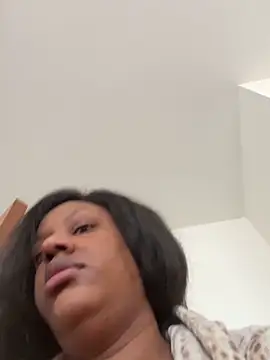 LavenderBuxton online show from 04/08/26, 11:22