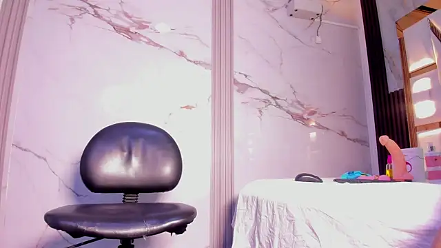 Snapshot of amber_diior chatting on 12/05/25, 01:49 amber diior online show from 12/05/25, 01:49