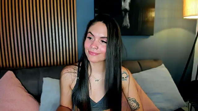 Snapshot of Gaby_Ferrer chatting on 10/11/25, 02:40 Gaby Ferrer online show from 10/11/25, 02:40
