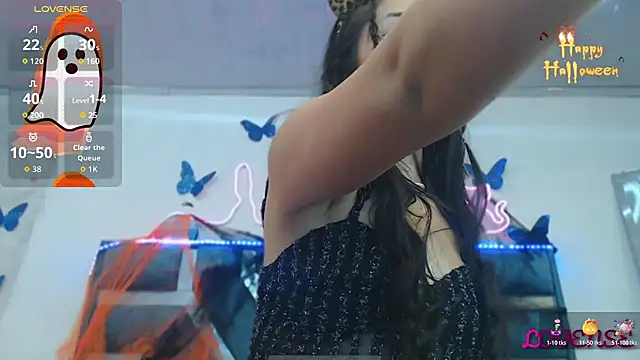 Roxan Fox- online show from 10/28/25, 03:29