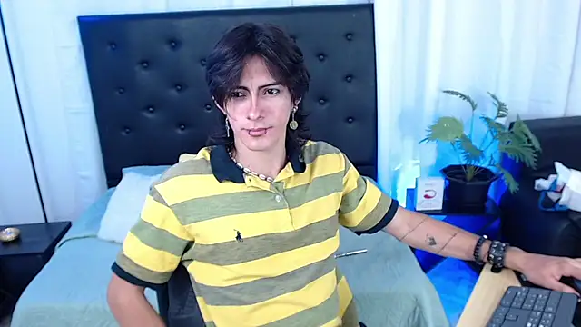 andreey50 online show from 11/27/25, 01:33