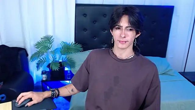 andreey50 online show from 11/22/25, 01:43