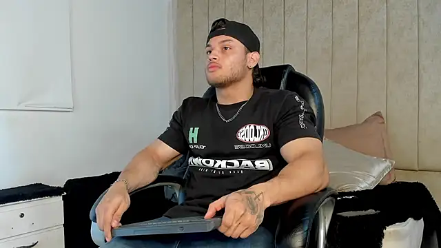 jeicob gagnon online show from 10/13/25, 10:17