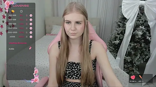 Snapshot of Miss_Esmiie chatting on 12/29/24, 07:17 Miss Esmiie online show from 12/29/24, 07:17