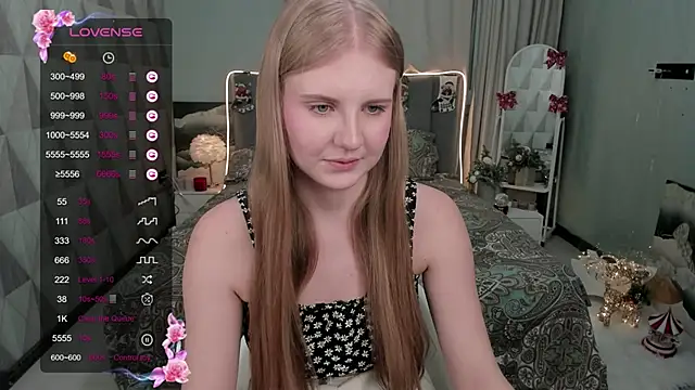 Snapshot of Miss_Esmiie chatting on 01/04/25, 07:13 Miss Esmiie online show from 01/04/25, 07:13