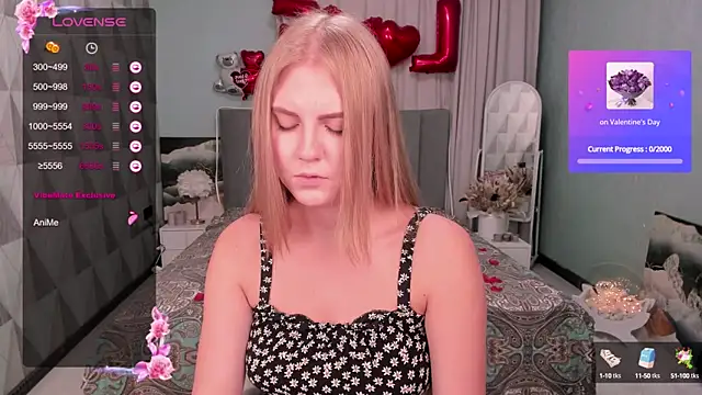 Snapshot of Miss_Esmiie chatting on 02/13/25, 04:22 Miss Esmiie online show from 02/13/25, 04:22