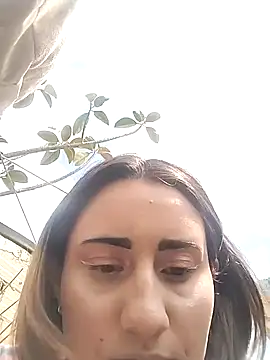 Snapshot of hanna_sky1 chatting on 12/27/24, 05:48 hanna sky1 online show from 12/27/24, 05:48