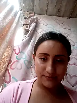 Snapshot of hanna_sky1 chatting on 02/05/25, 04:58 hanna sky1 online show from 02/05/25, 04:58