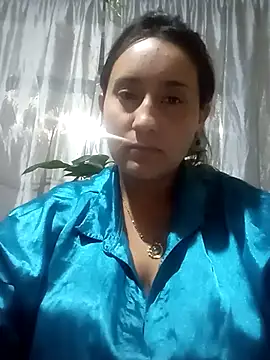 Snapshot of hanna_sky1 chatting on 01/25/25, 01:32 hanna sky1 online show from 01/25/25, 01:32