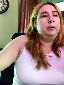 Snapshot of chloe_prg chatting on 07/10/26, 01:27 chloe prg online show from 07/10/26, 01:27