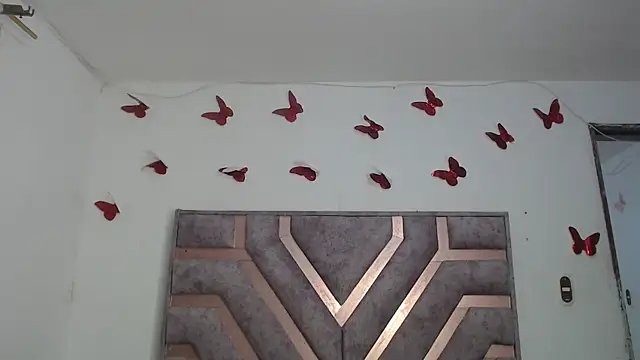 Snapshot of Anny_Fox- chatting on 09/17/25, 03:08 Anny Fox- online show from 09/17/25, 03:08