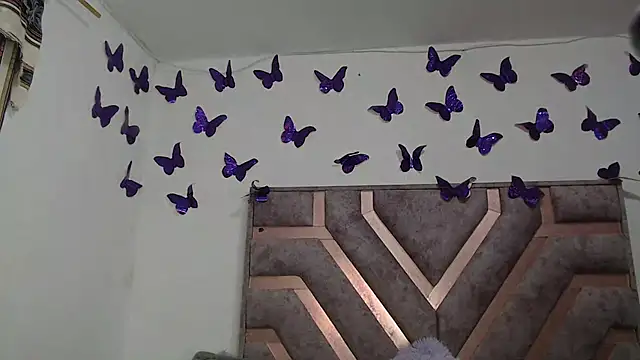 Snapshot of Anny_Fox- chatting on 11/28/25, 03:39 Anny Fox- online show from 11/28/25, 03:39