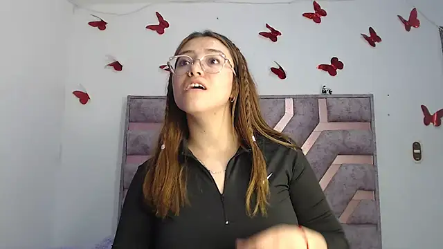 Snapshot of Anny_Fox- chatting on 10/11/25, 03:51 Anny Fox- online show from 10/11/25, 03:51