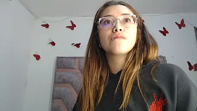 Snapshot of Anny_Fox- chatting on 10/01/25, 05:01 Anny Fox- online show from 10/01/25, 05:01