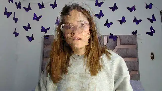 Snapshot of Anny_Fox- chatting on 12/19/25, 04:05 Anny Fox- online show from 12/19/25, 04:05