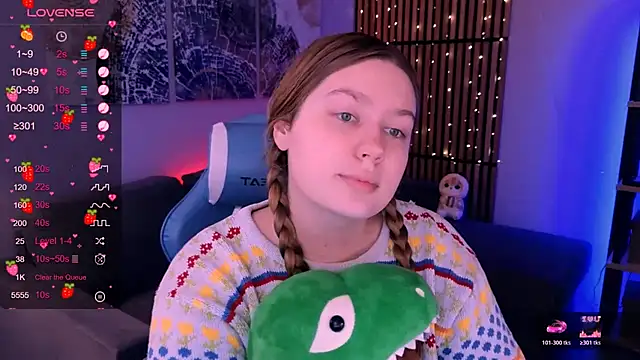 Snapshot of Ellie_Wellie chatting on 10/26/25, 11:49 Ellie Wellie online show from 10/26/25, 11:49