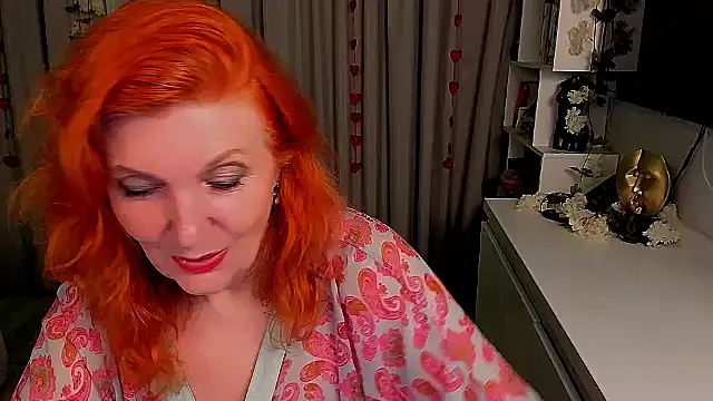 Fire-Fox-One online show from 10/06/25, 07:36