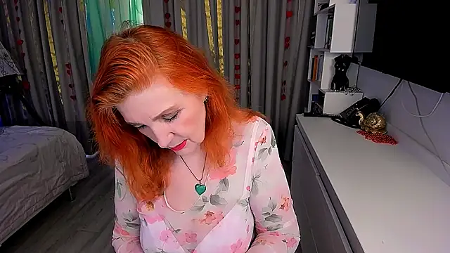 Fire-Fox-One online show from 04/03/26, 03:57