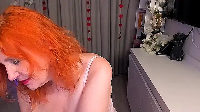 Fire-Fox-One online show from 11/06/25, 09:08