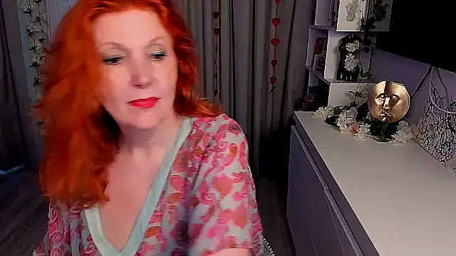 Fire-Fox-One online show from 09/19/25, 03:49