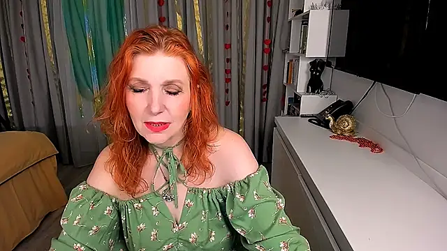 Fire-Fox-One online show from 03/22/26, 04:52