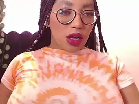 AmyBriiggs online show from 10/20/25, 05:20