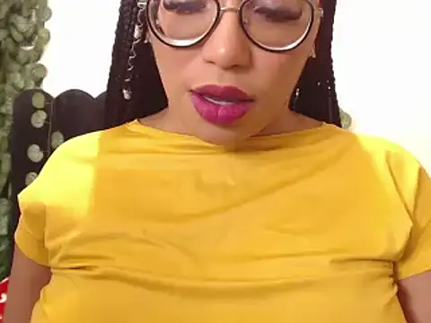 AmyBriiggs online show from 11/04/25, 04:05