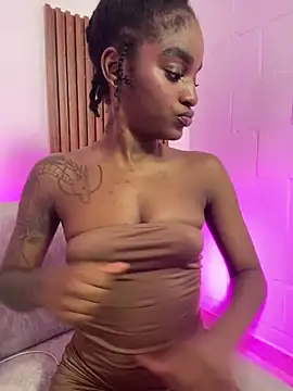 Zizi-campbel online show from 04/17/26, 08:39