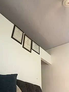 Snapshot of Zizi-campbel chatting on 02/21/25, 01:33 Zizi-campbel online show from 02/21/25, 01:33