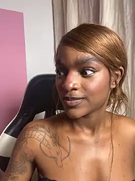 Snapshot of Zizi-campbel chatting on 09/18/25, 07:55 Zizi-campbel online show from 09/18/25, 07:55