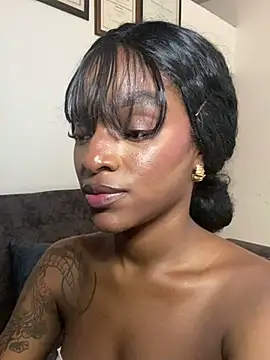 Snapshot of Zizi-campbel chatting on 01/31/25, 03:22 Zizi-campbel online show from 01/31/25, 03:22