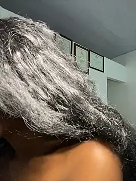 Snapshot of Zizi-campbel chatting on 01/30/25, 09:58 Zizi-campbel online show from 01/30/25, 09:58