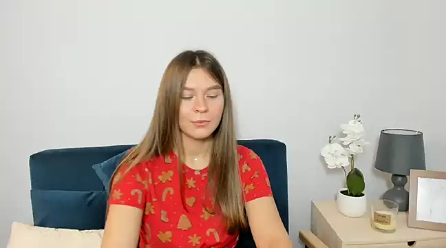 Snapshot of CamilaAmazing chatting on 12/24/24, 10:22 CamilaAmazing online show from 12/24/24, 10:22