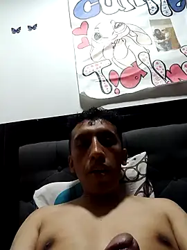 Snapshot of Alex-col chatting on 01/18/25, 12:02 Alex-col online show from 01/18/25, 12:02