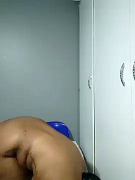 Pentshisi online show from 03/18/25, 05:55