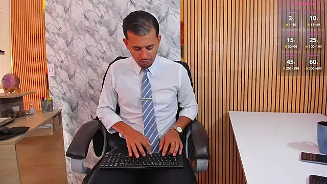 Hideintheoffice online show from 04/03/26, 01:28