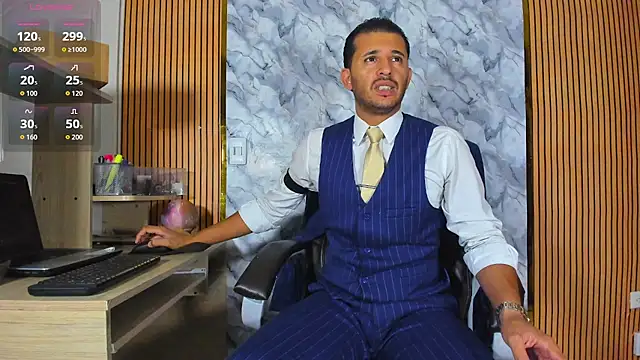 Hideintheoffice online show from 05/06/26, 03:32