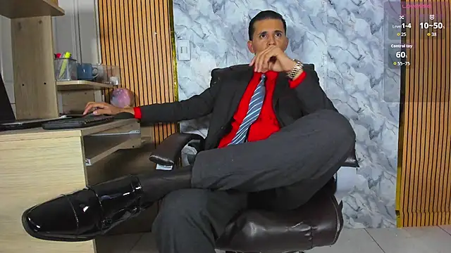 Hideintheoffice online show from 05/23/26, 01:37
