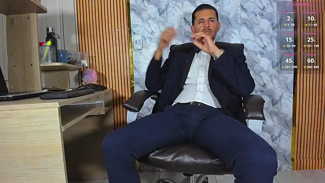 Hideintheoffice online show from 05/24/26, 02:11