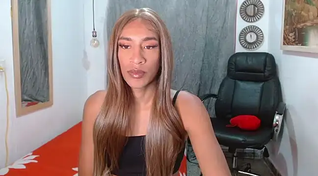 Snapshot of Dannacamilsaenz chatting on 01/25/25, 09:57 Dannacamilsaenz online show from 01/25/25, 09:57