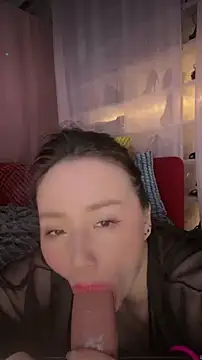 baobaomiqi linger online show from 10/31/25, 04:36