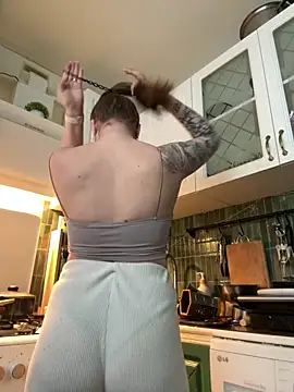 MayaMystic online show from 04/16/26, 01:12